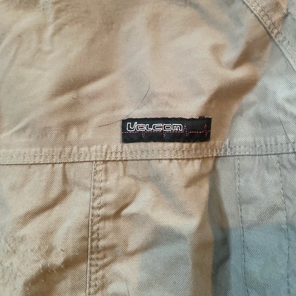 Volcom Snowboard Jacket - Picture 3 of 6